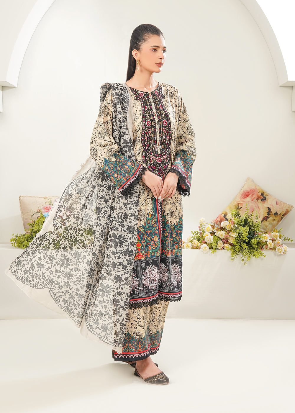 Zareen Classic Beige 3PC