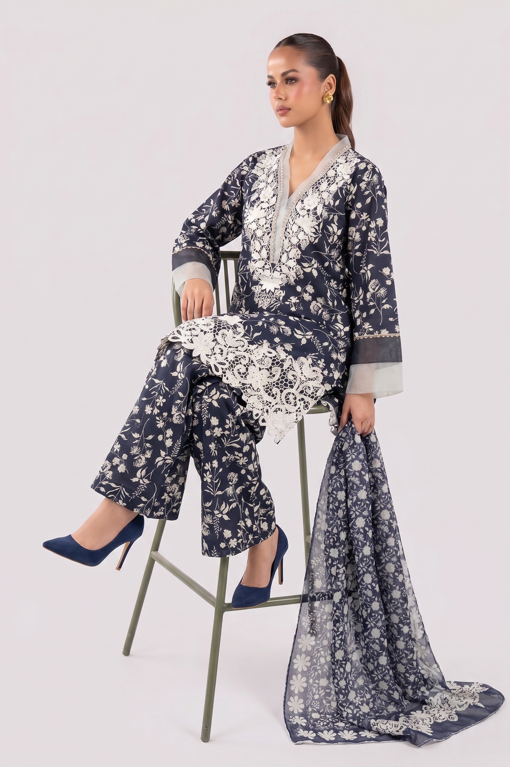 Midnight Ivory Farshi 3PC