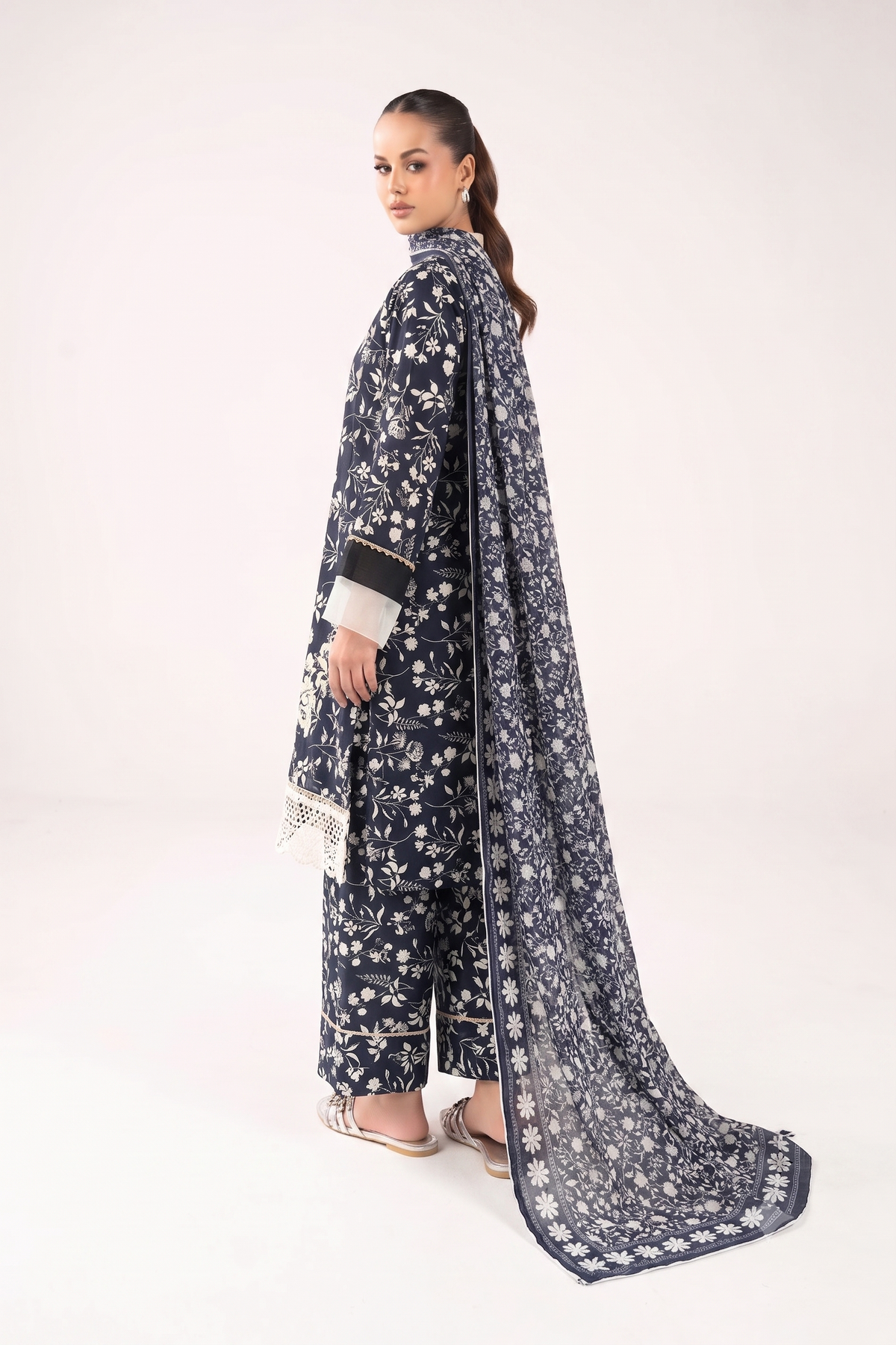 Midnight Ivory Farshi 3PC