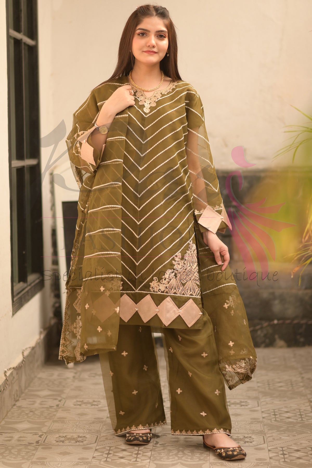 3PC Embroidered Organza Dress pari.fashion-compk 3PC Embroidered Organza Dress pari.fashion-compk