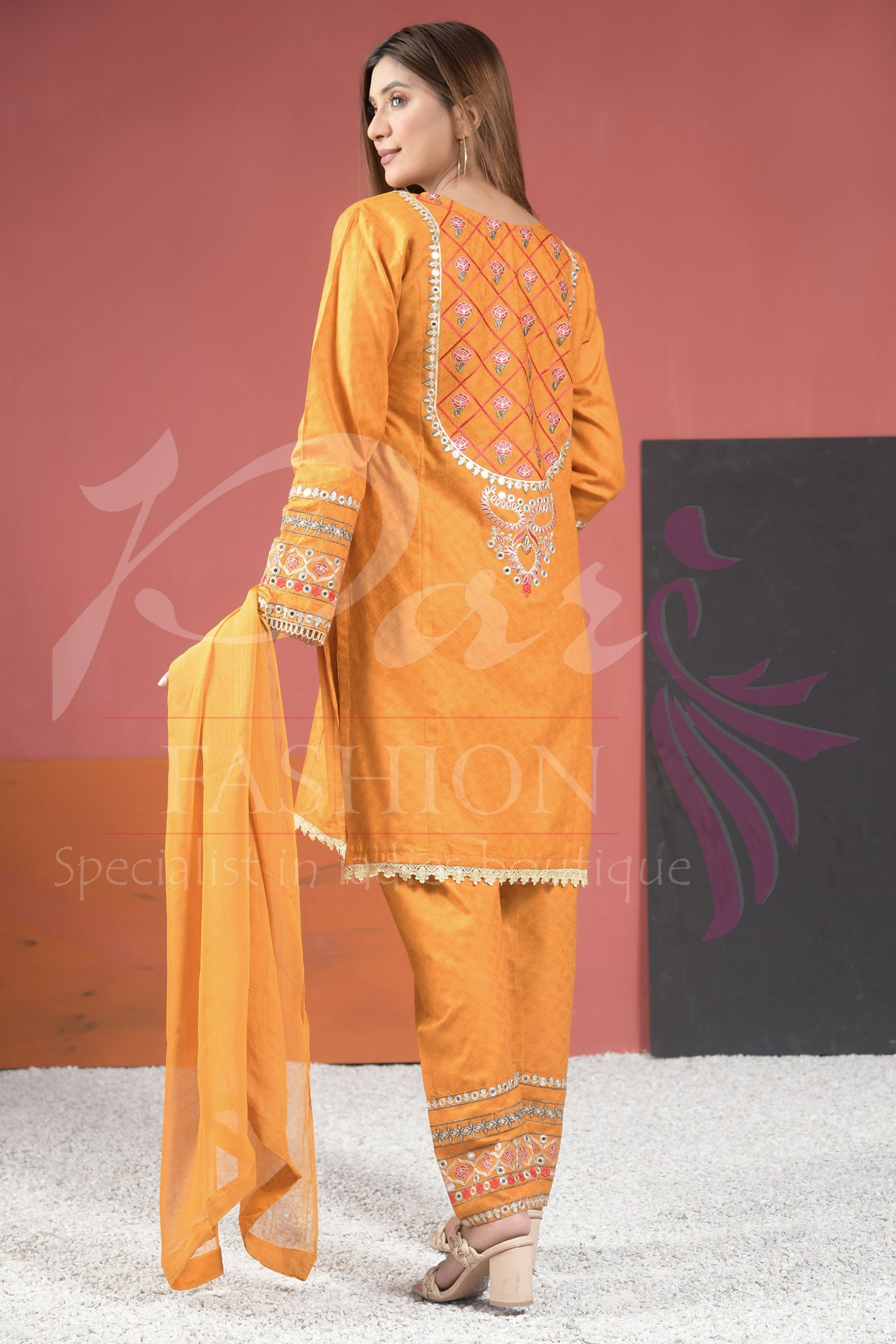 3pc Embroidered Jacquard Lawn Suit