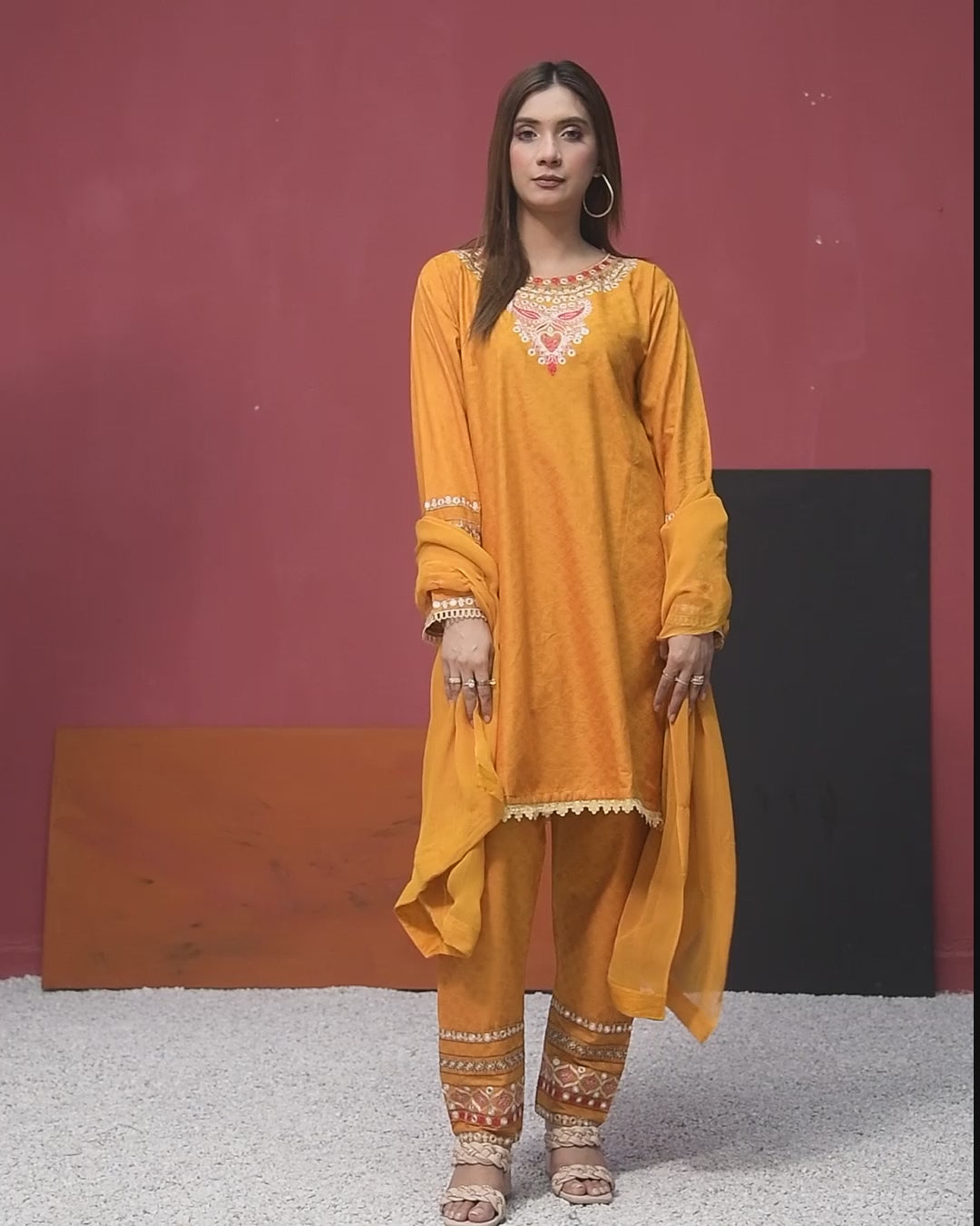 3pc Embroidered Jacquard Lawn Suit